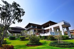 Khaoyai Mountain Seen Home