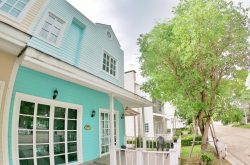 ออน เดอะ เวย์ เขาใหญ่ - On the way Khaoyai