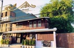 ร้านอาหารเรือนมณี